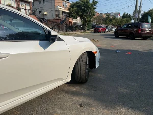 2020 Honda Civic 10th Gen - Image 2 of 31