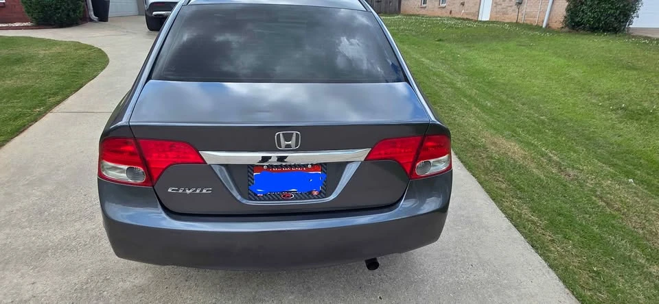 2010 Honda Civic 8th Gen - Image 4 of 10
