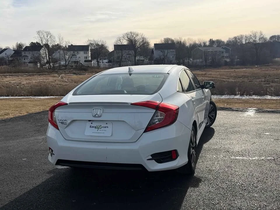 2015 Honda Civic 9th Gen - Image 3 of 10
