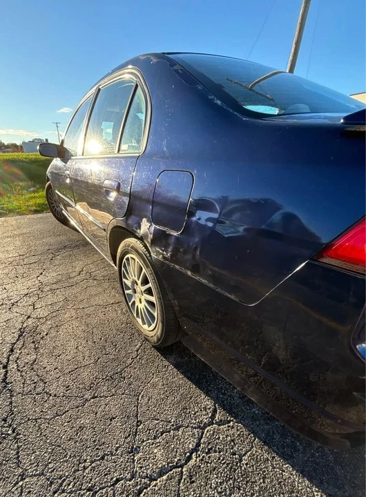 2005 Honda Civic 7th Gen - Image 5 of 8