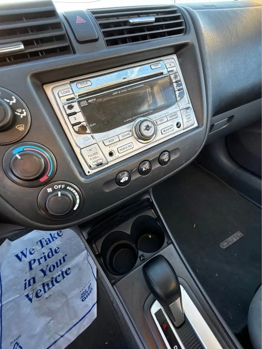 2005 Honda Civic 7th Gen - Image 6 of 8