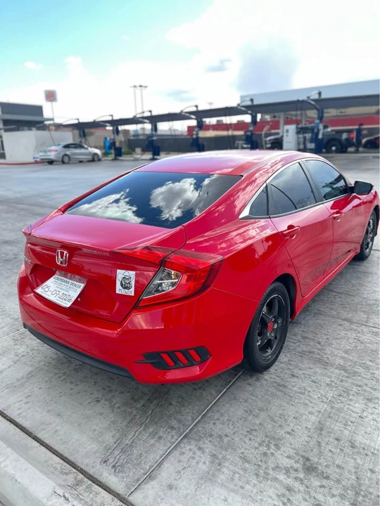 2016 Honda Civic - Image 6 of 10