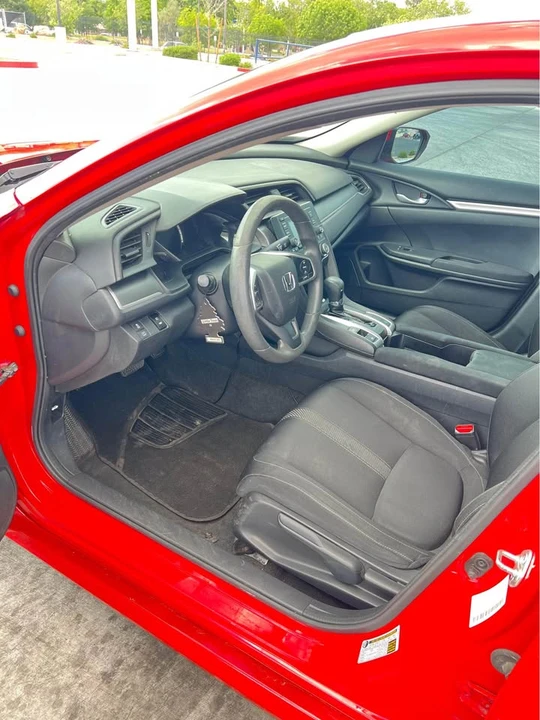 2016 Honda Civic - Image 7 of 10