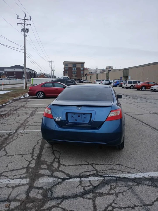 2011 Honda Civic 8th Gen - Image 4 of 10