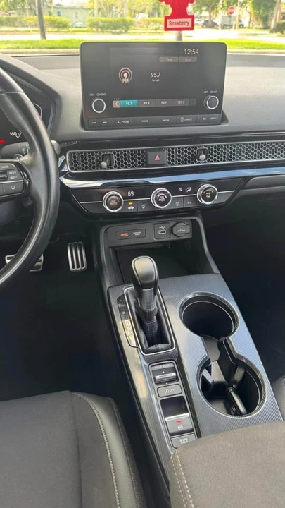 2022 Honda Civic 11th Gen - Image 10 of 10