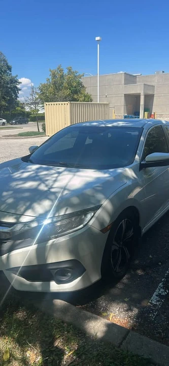 2017 Honda Civic 10th Gen - Image 3 of 6