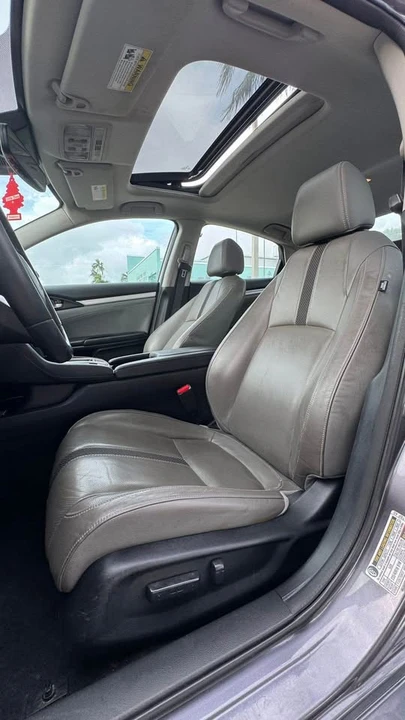 2018 Honda Civic 10th Gen - Image 9 of 10