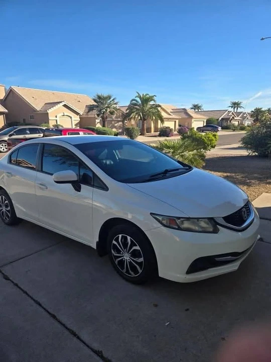 2014 Honda Civic 9th Gen - Image 2 of 7
