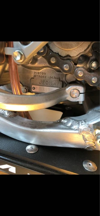 2003 Honda CR - Image 9 of 10