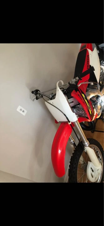 2003 Honda CR - Image 10 of 10