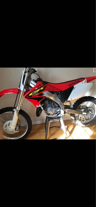 2003 Honda CR - Image 7 of 10
