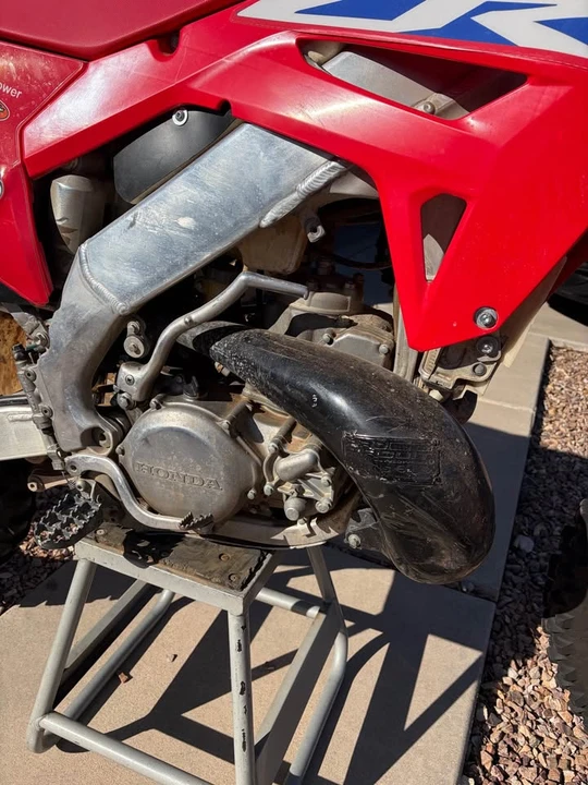 Honda CR - Image 6 of 6