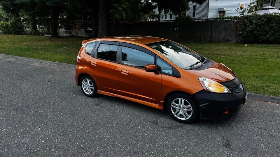 2010 Honda Fit - Image 5 of 8