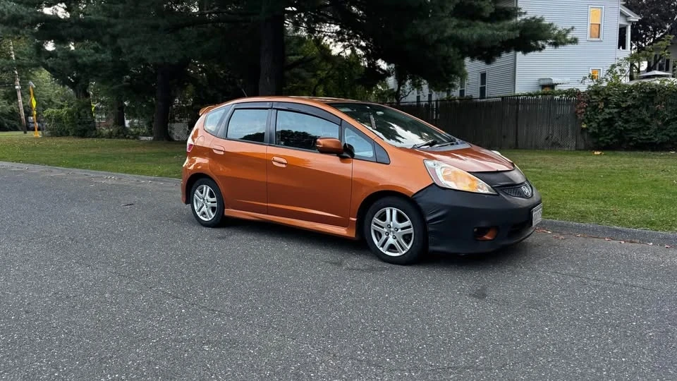 2010 Honda Fit - Image 3 of 8