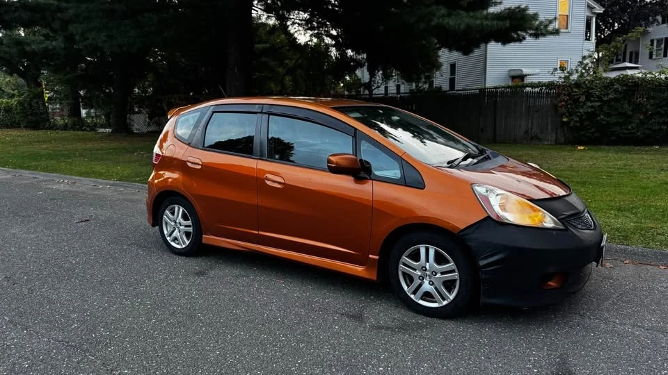 2010 Honda Fit - Image 4 of 8