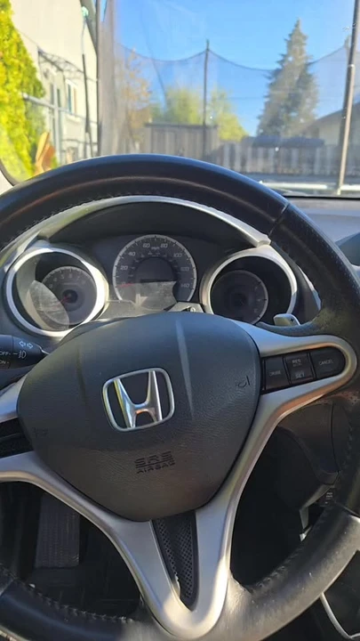 Honda Fit - Image 11 of 11