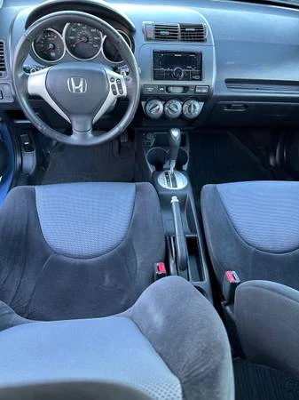 Honda Fit - Image 13 of 21