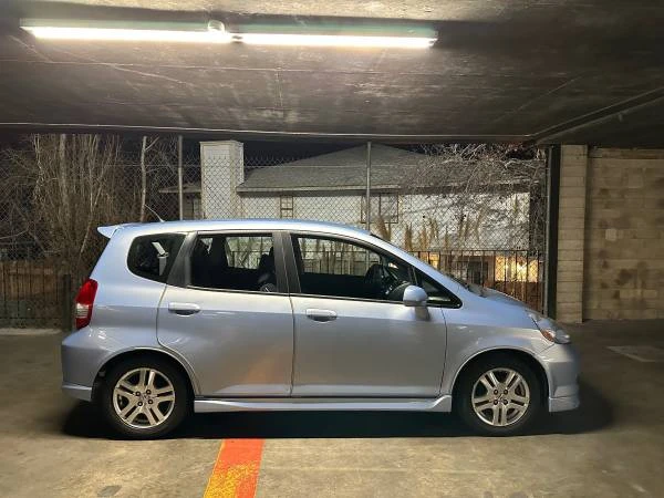 Honda Fit - Image 2 of 21