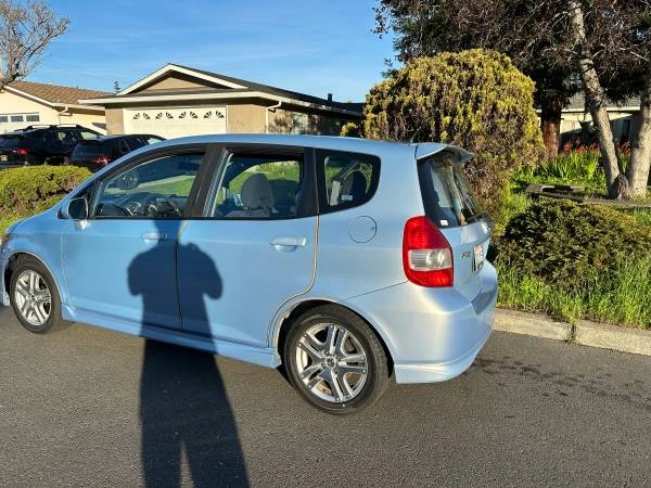 Honda Fit - Image 4 of 21
