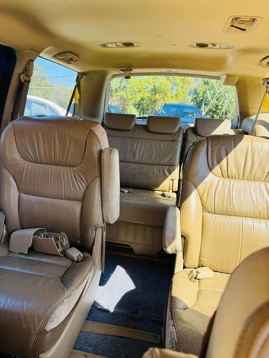 2010 Honda Odyssey - Image 4 of 10