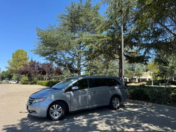 2016 Honda Odyssey - Image 2 of 20