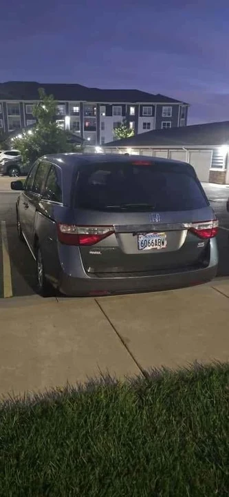2013 Honda Odyssey - Image 2 of 5