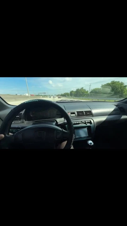 1998 Honda Prelude - Image 11 of 11