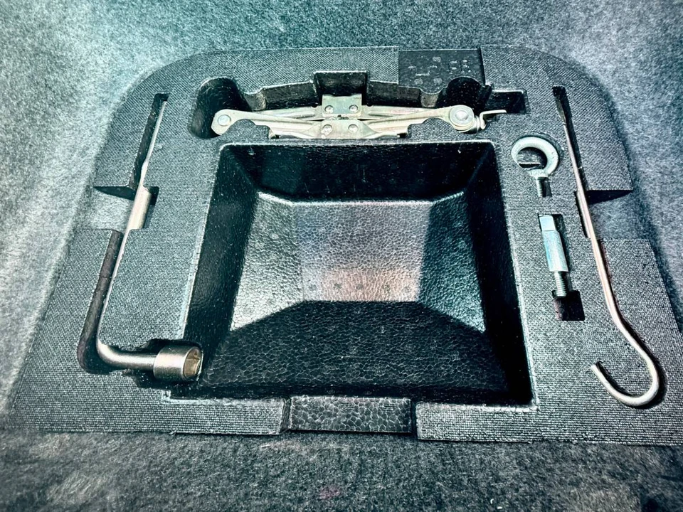 2001 Honda AP1 S2000 - Image 18 of 22