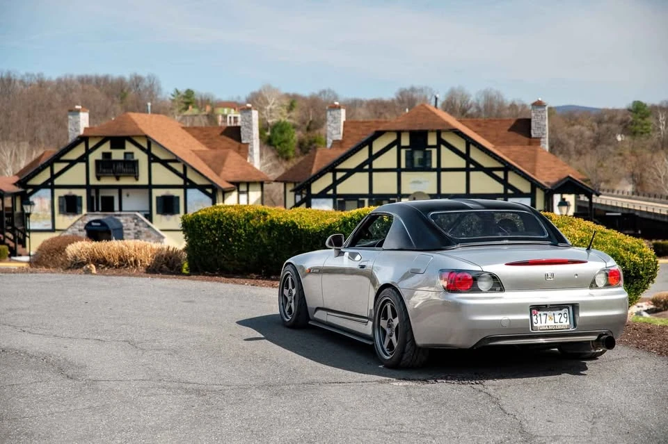 2000 Honda S2000 - Image 2 of 9