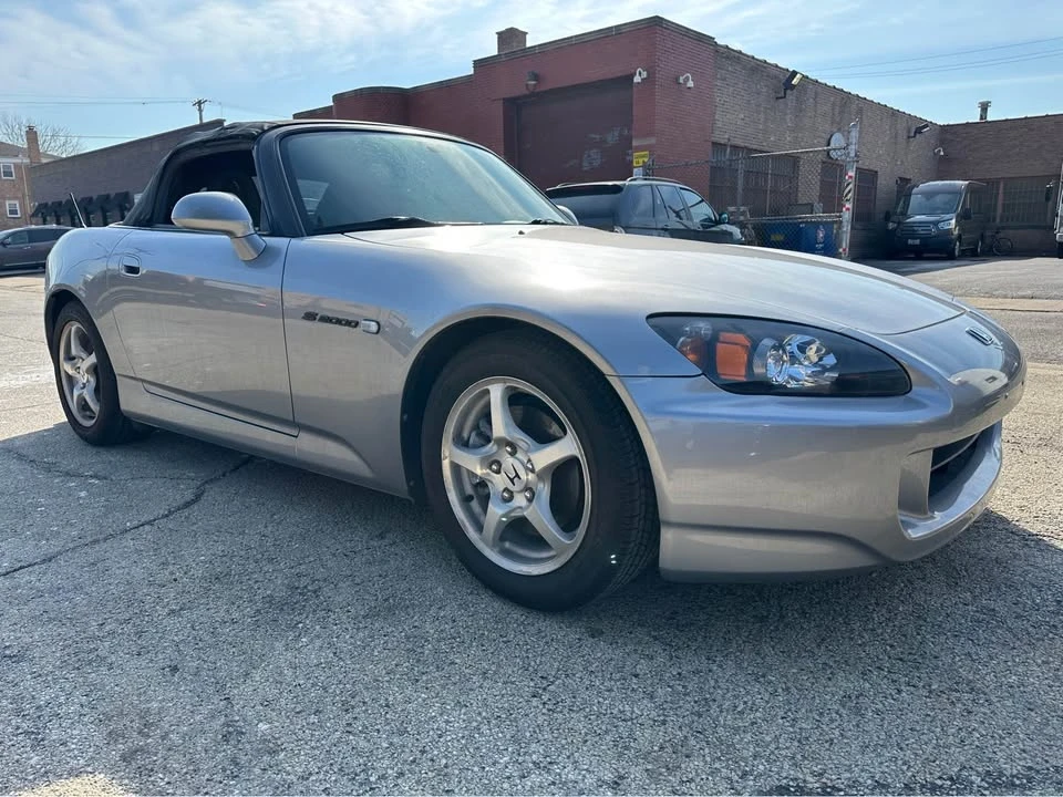 2001 Honda S2000 - Image 2 of 10