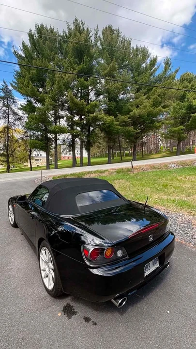 Honda S2000 - Image 9 of 9