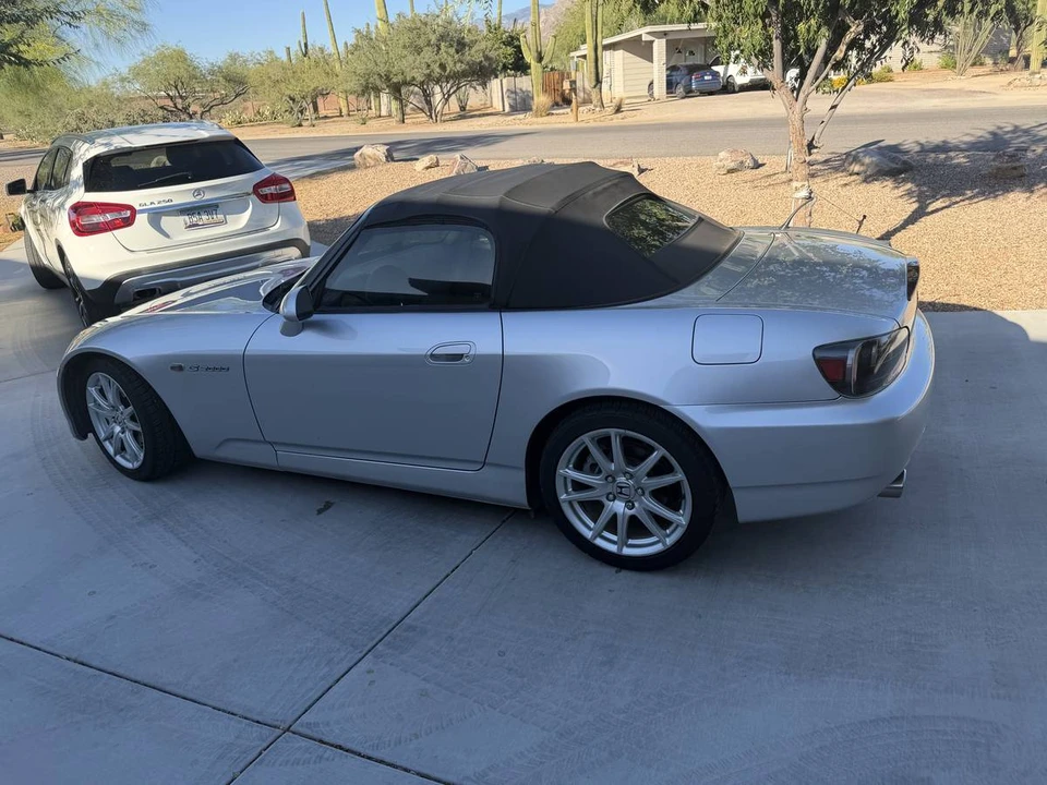 2005 Honda AP2 S2000 - Image 3 of 4
