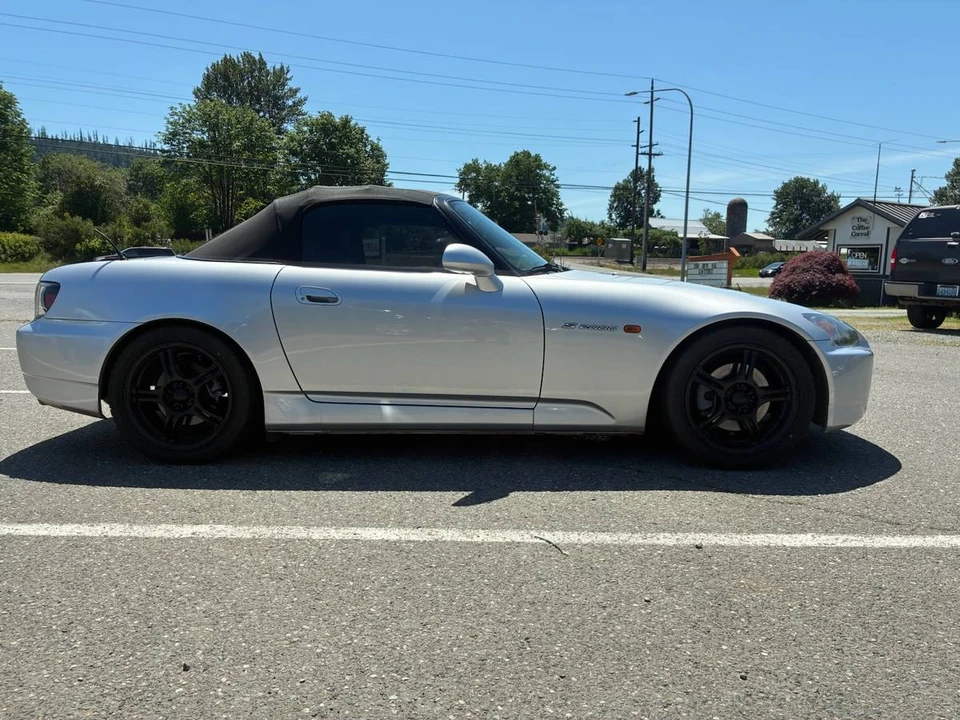 2005 Honda AP2 S2000 - Image 13 of 17