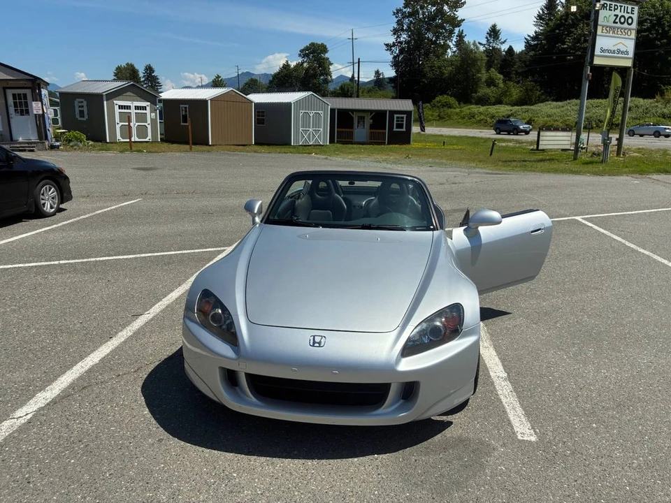 2005 Honda AP2 S2000 - Image 14 of 17