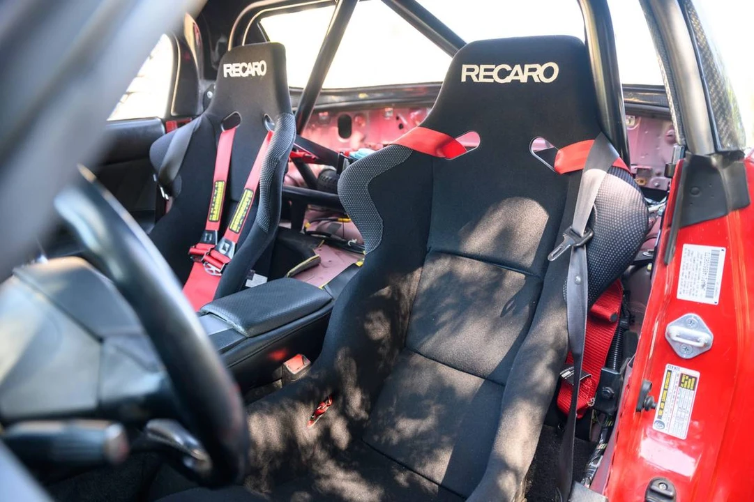 2005 Honda AP2 S2000 - Image 2 of 5