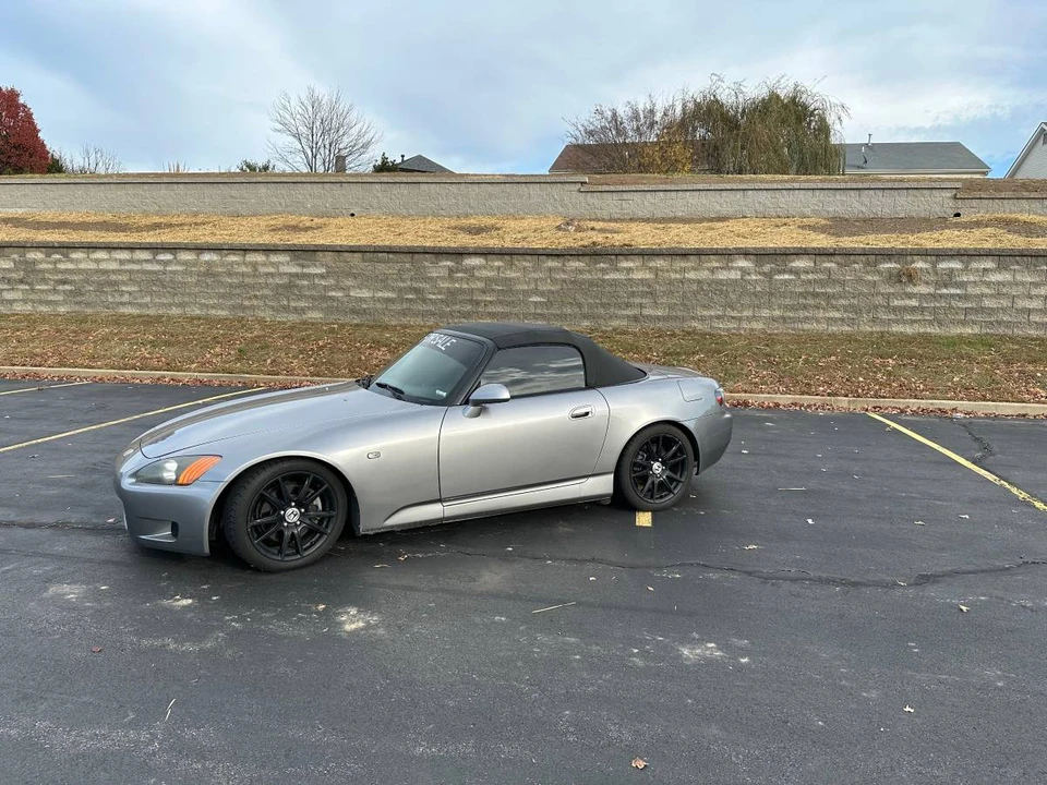 2003 Honda AP1 S2000 - Image 2 of 19
