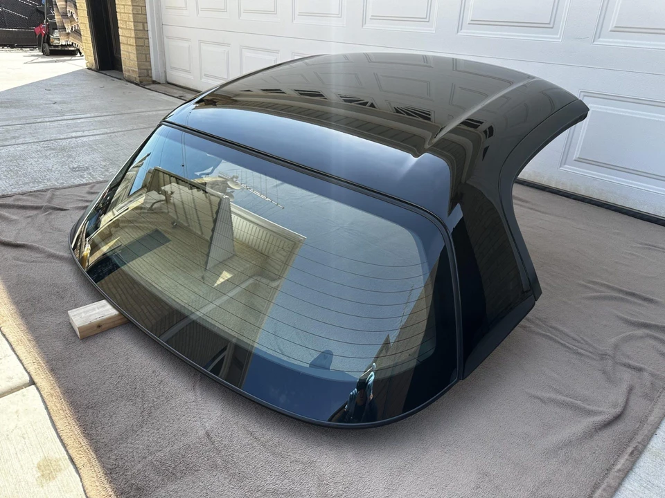 2000 Parts & Memorabilia Bodywork - Image 2 of 5