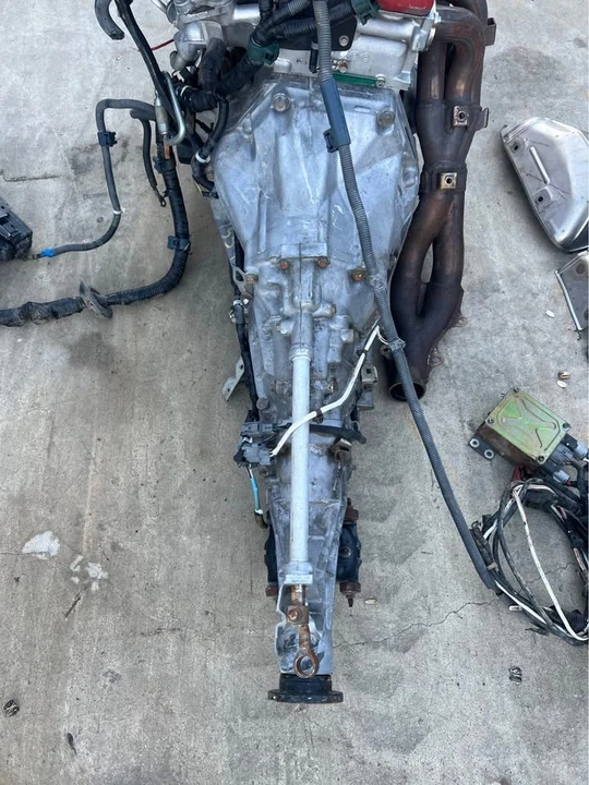 2000 Parts & Memorabilia Engines - Image 4 of 10