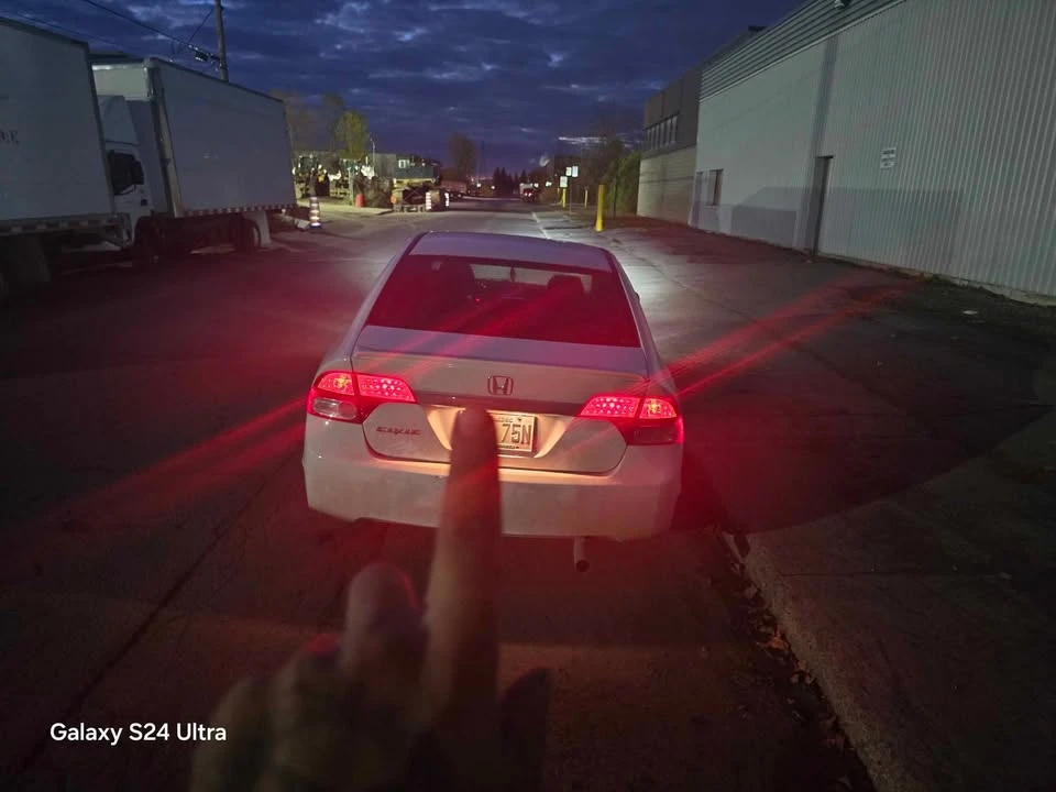 2008 Honda Civic 8th Gen - Image 7 of 10
