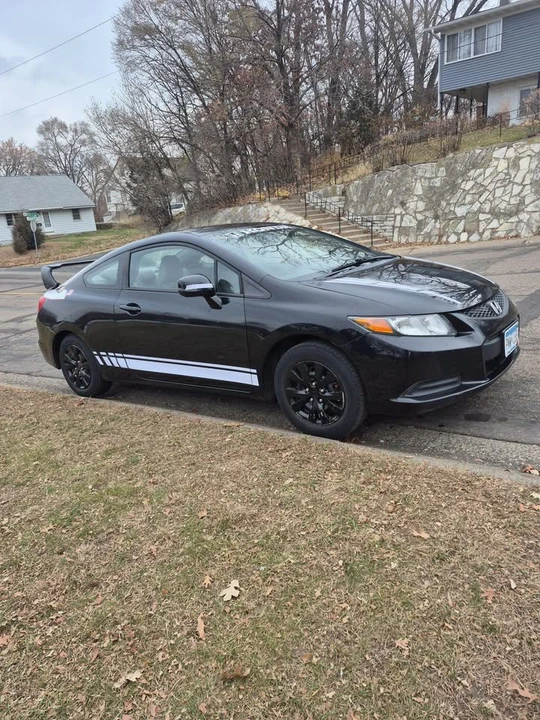 2012 Honda Civic 9th Gen - Image 3 of 5