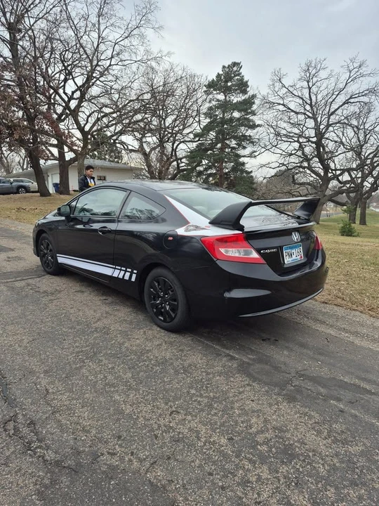 2012 Honda Civic 9th Gen - Image 2 of 5