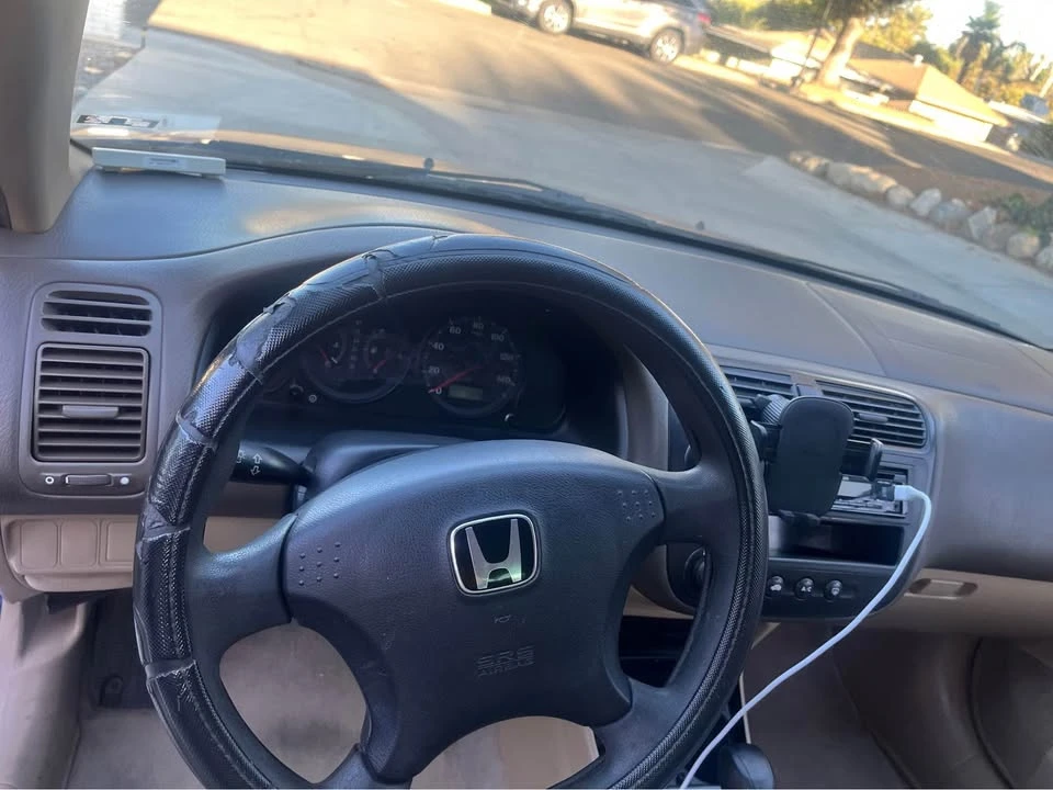 2005 Honda Civic 7th Gen - Image 4 of 9