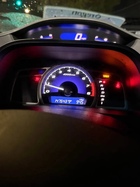 2010 Honda Civic 8th Gen - Image 5 of 5