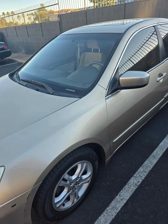 2006 Honda Civic 8th Gen - Image 2 of 4