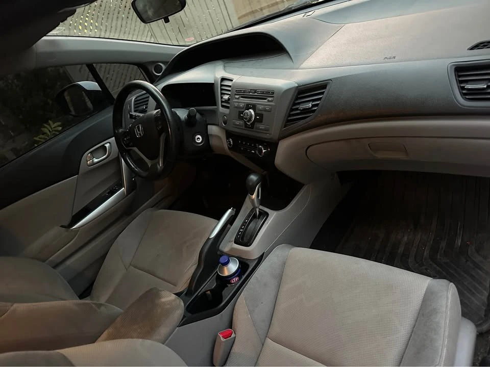 2012 Honda Civic 9th Gen - Image 8 of 11