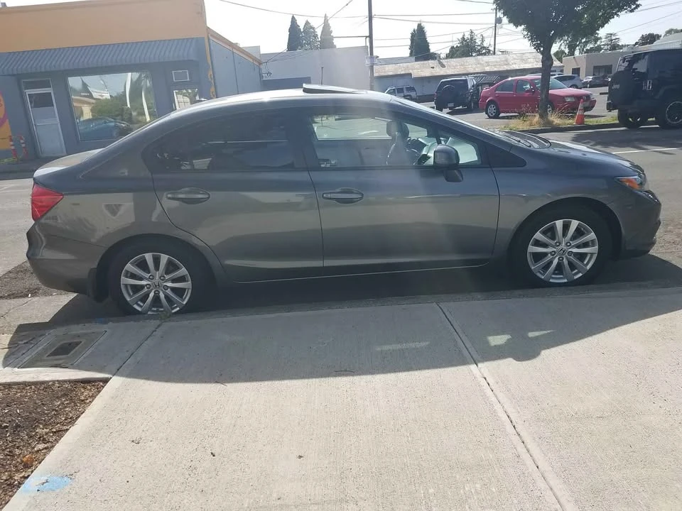 2012 Honda Civic 9th Gen - Image 8 of 10