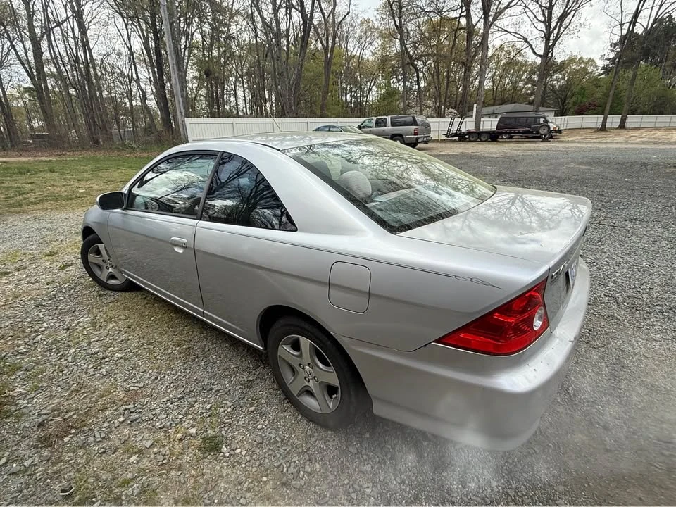 2005 Honda Civic - Image 2 of 2