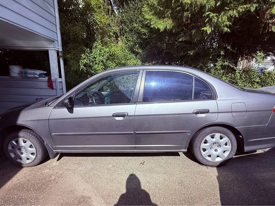 2003 Honda Civic 7th Gen - Image 2 of 4