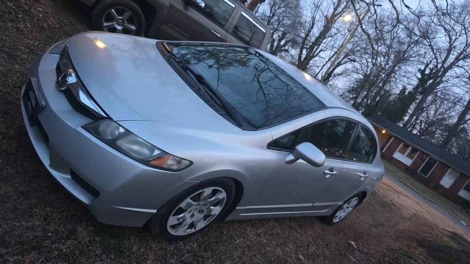2011 Honda Civic 8th Gen - Image 7 of 7