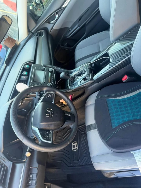 2020 Honda Civic 10th Gen - Image 4 of 6